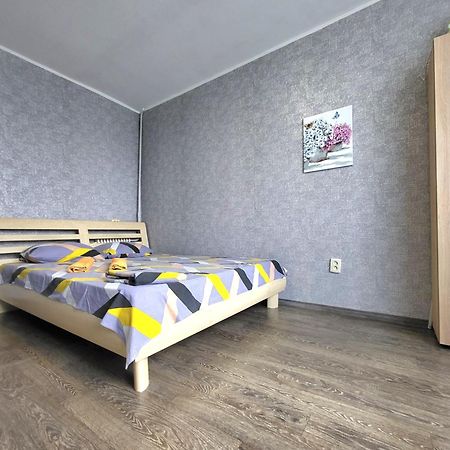 2кімнатна квартира в центрі Дніпра біля Госпіталю 2rooms Apartment in downtown Дніпро Екстер'єр фото